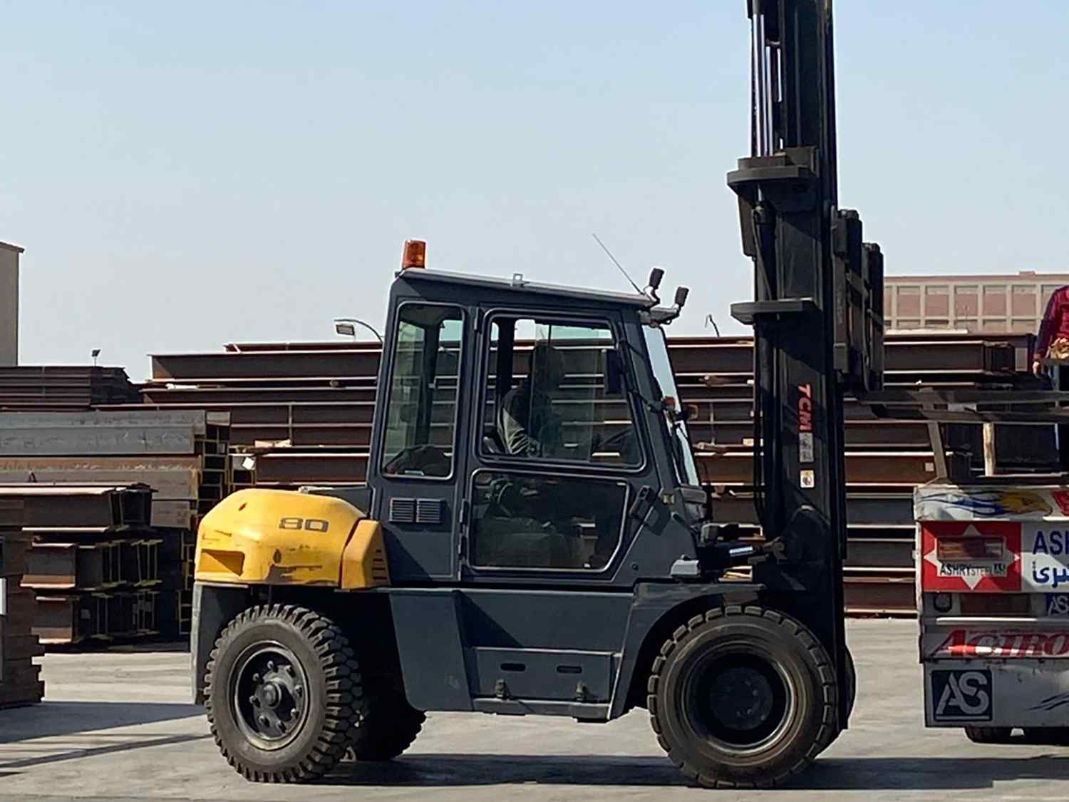 Heavy Lifter Forklifts